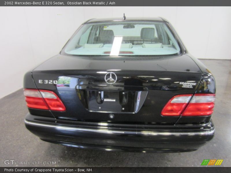 Obsidian Black Metallic / Ash 2002 Mercedes-Benz E 320 Sedan