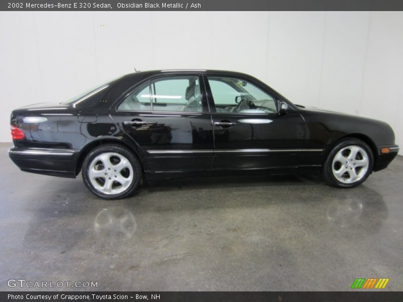 Obsidian Black Metallic / Ash 2002 Mercedes-Benz E 320 Sedan