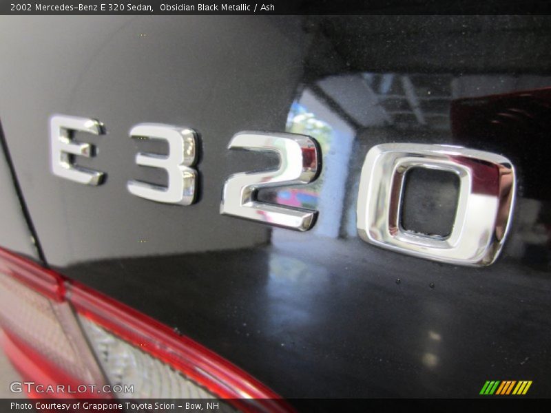 Obsidian Black Metallic / Ash 2002 Mercedes-Benz E 320 Sedan