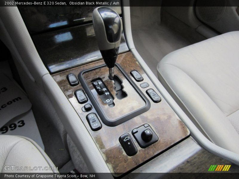 Obsidian Black Metallic / Ash 2002 Mercedes-Benz E 320 Sedan