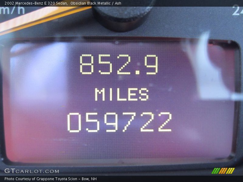 Obsidian Black Metallic / Ash 2002 Mercedes-Benz E 320 Sedan