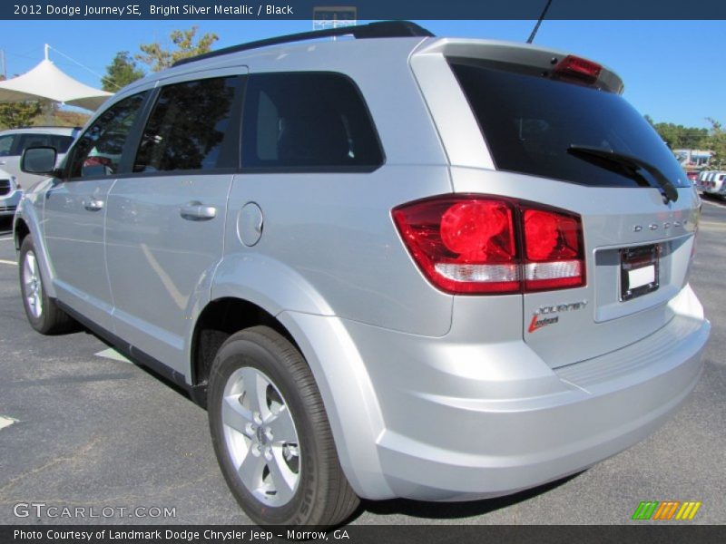 Bright Silver Metallic / Black 2012 Dodge Journey SE