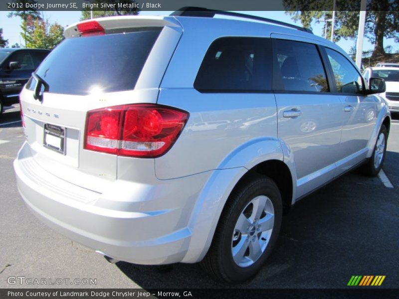 Bright Silver Metallic / Black 2012 Dodge Journey SE