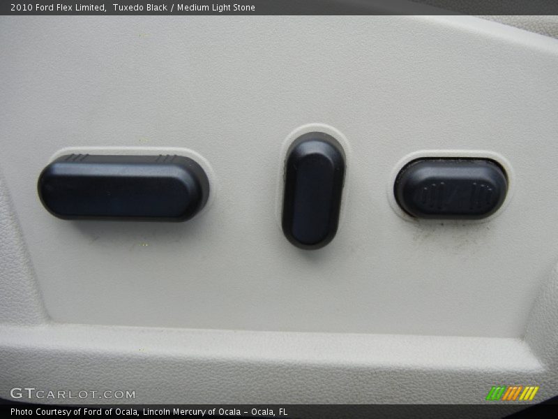 Tuxedo Black / Medium Light Stone 2010 Ford Flex Limited