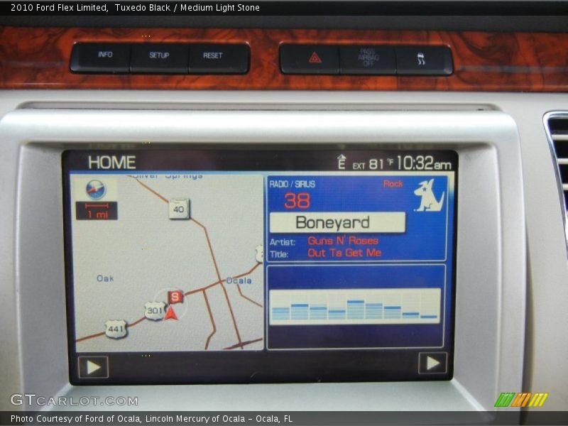 Tuxedo Black / Medium Light Stone 2010 Ford Flex Limited