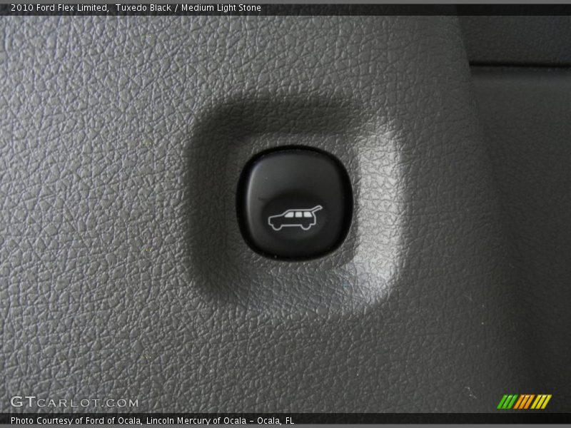 Tuxedo Black / Medium Light Stone 2010 Ford Flex Limited