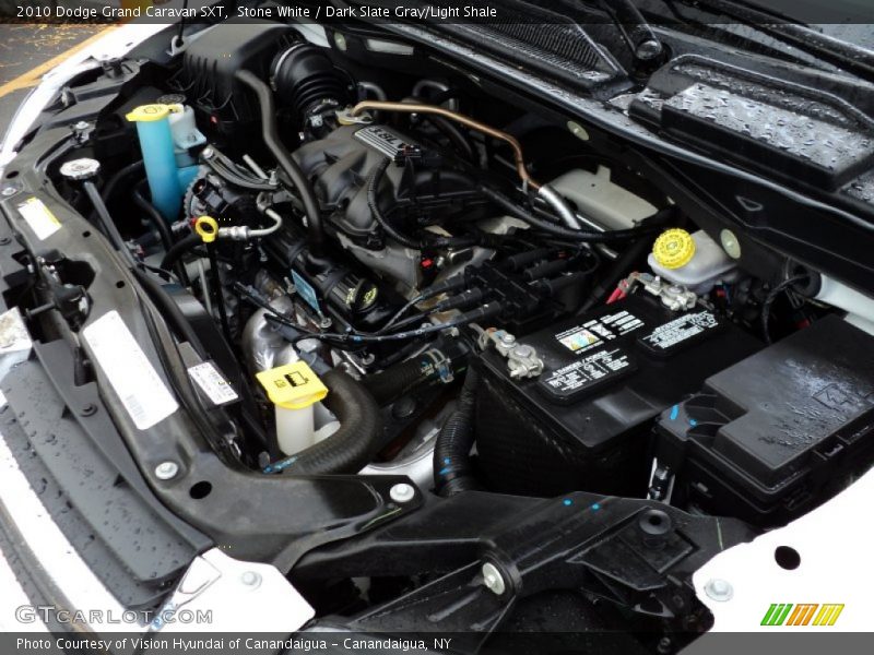 Stone White / Dark Slate Gray/Light Shale 2010 Dodge Grand Caravan SXT