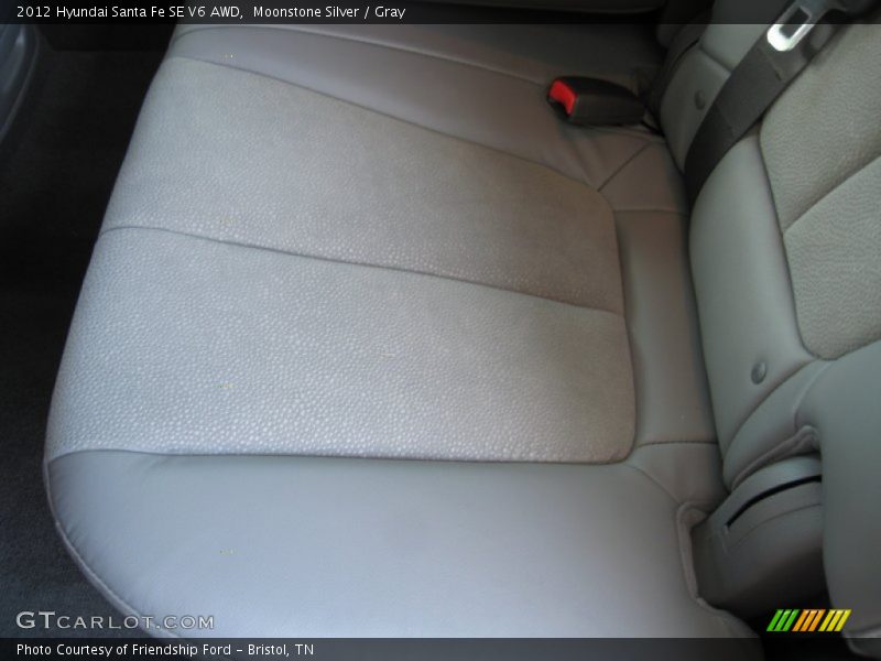 Moonstone Silver / Gray 2012 Hyundai Santa Fe SE V6 AWD