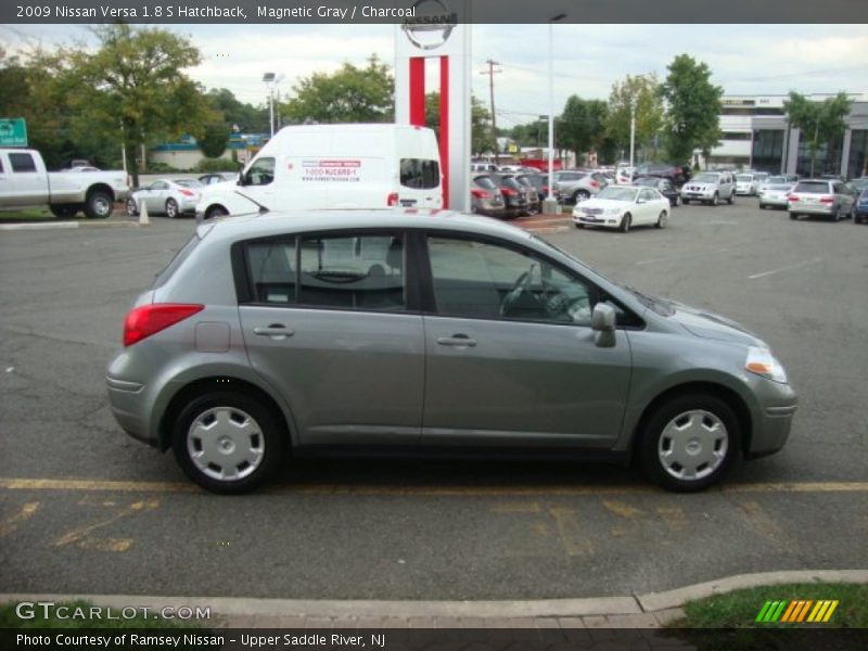 Magnetic Gray / Charcoal 2009 Nissan Versa 1.8 S Hatchback