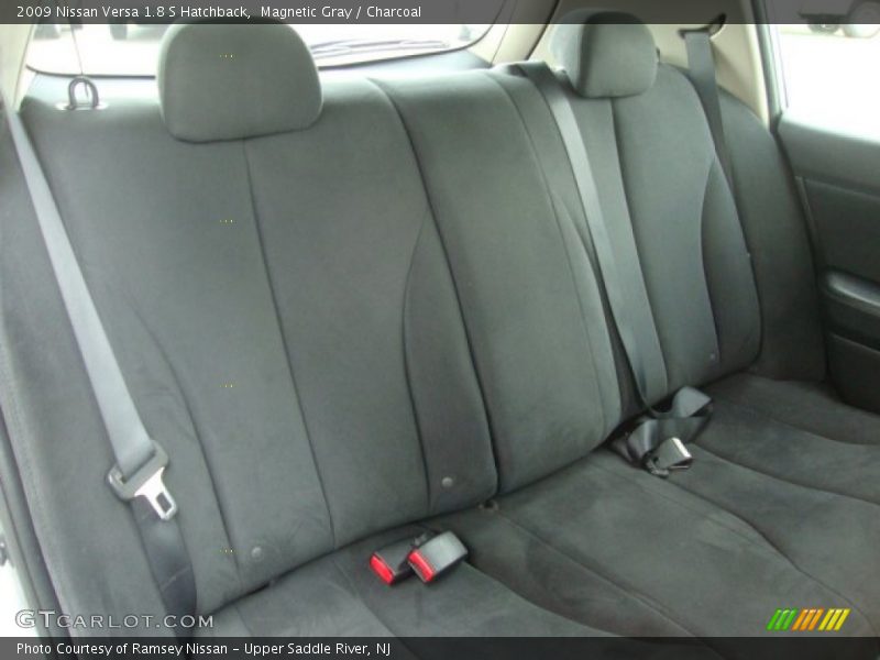 Magnetic Gray / Charcoal 2009 Nissan Versa 1.8 S Hatchback