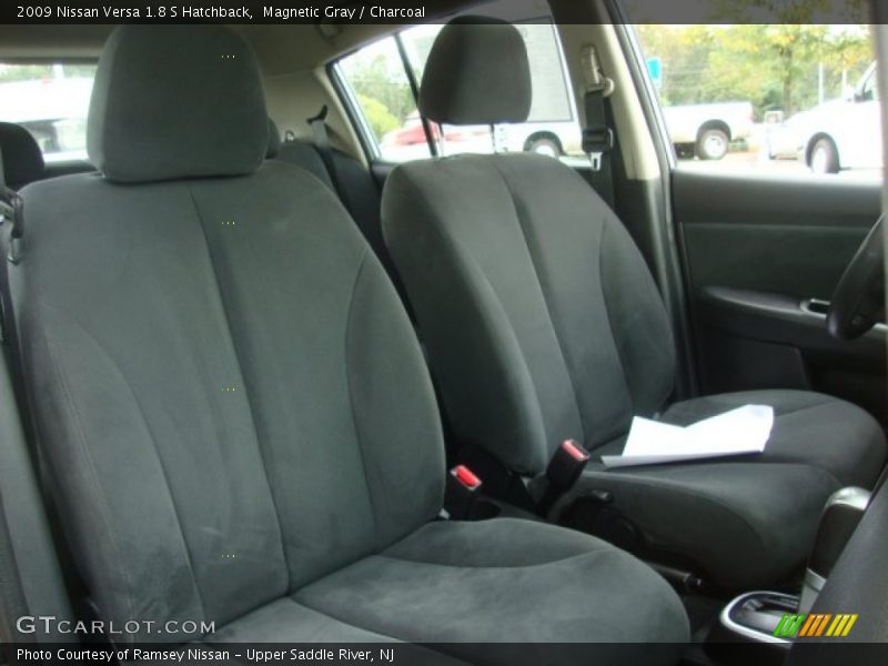 Magnetic Gray / Charcoal 2009 Nissan Versa 1.8 S Hatchback