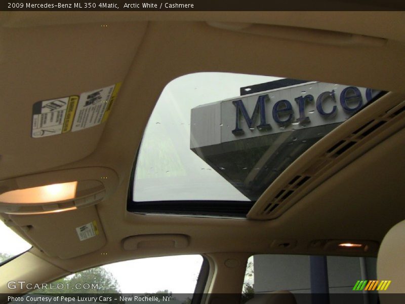Arctic White / Cashmere 2009 Mercedes-Benz ML 350 4Matic