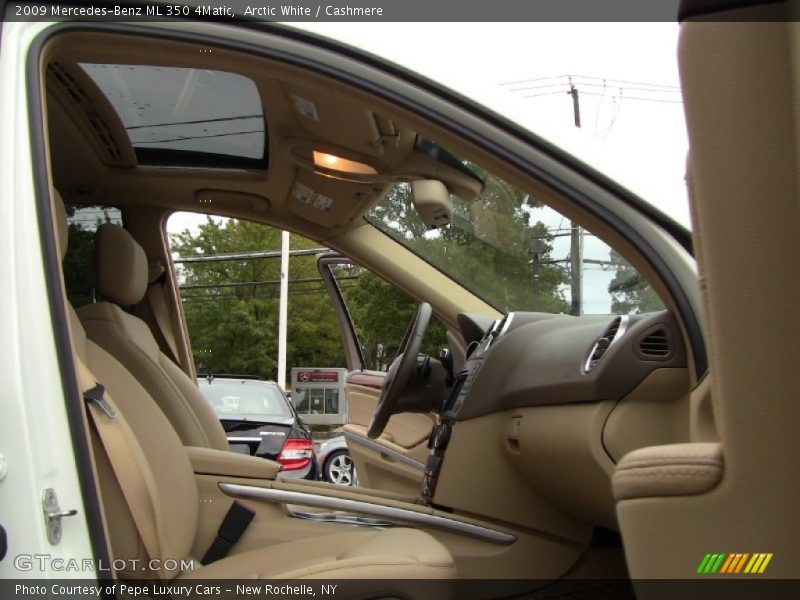 Arctic White / Cashmere 2009 Mercedes-Benz ML 350 4Matic