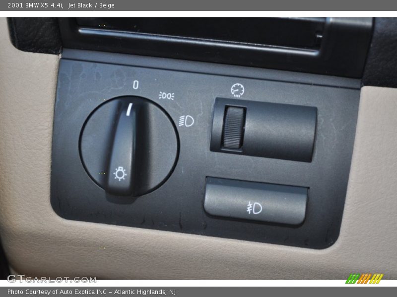 Jet Black / Beige 2001 BMW X5 4.4i