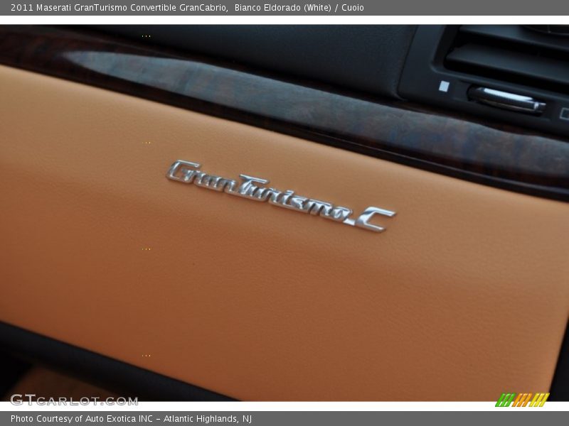 2011 GranTurismo Convertible GranCabrio Logo