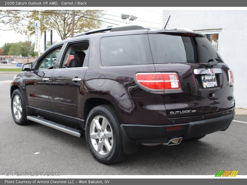 Garnet / Black 2008 Saturn Outlook XR AWD