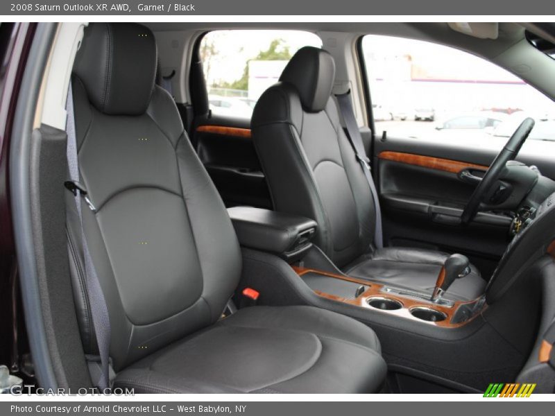  2008 Outlook XR AWD Black Interior