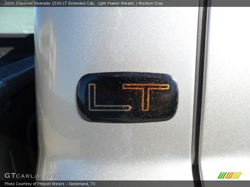  2000 Silverado 1500 LT Extended Cab Logo