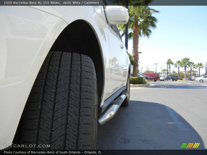 Arctic White / Cashmere 2009 Mercedes-Benz ML 350 4Matic