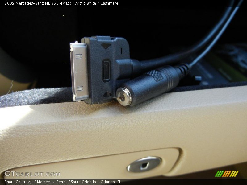 Arctic White / Cashmere 2009 Mercedes-Benz ML 350 4Matic