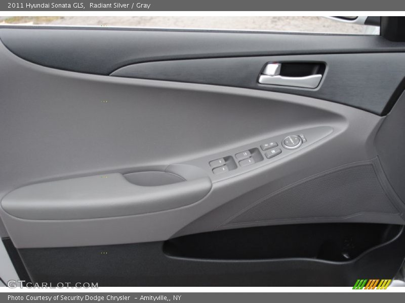 Radiant Silver / Gray 2011 Hyundai Sonata GLS
