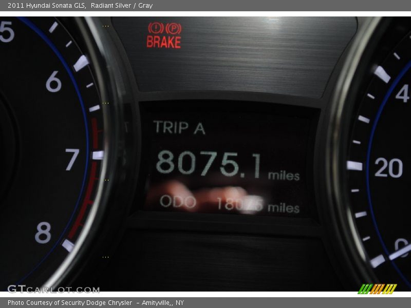Radiant Silver / Gray 2011 Hyundai Sonata GLS