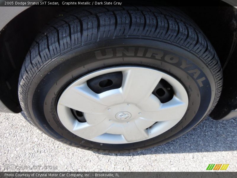  2005 Stratus SXT Sedan Wheel