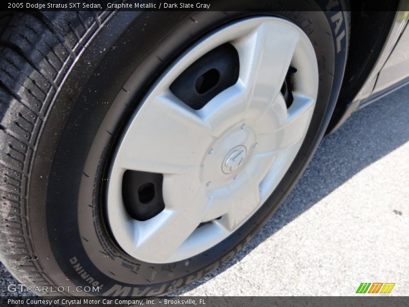  2005 Stratus SXT Sedan Wheel