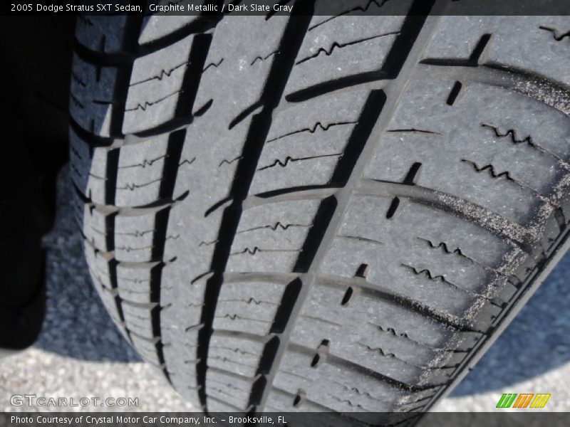 Graphite Metallic / Dark Slate Gray 2005 Dodge Stratus SXT Sedan