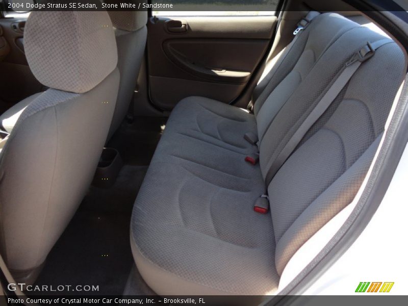  2004 Stratus SE Sedan Sandstone Interior