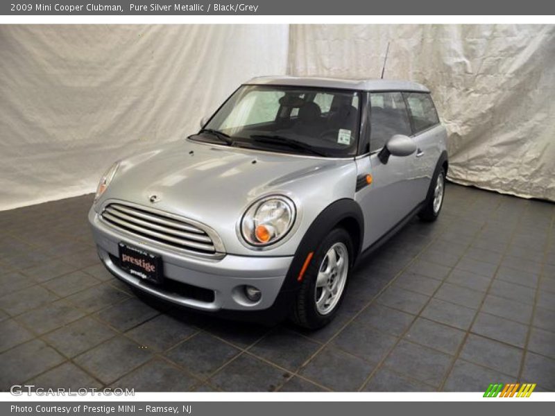 Pure Silver Metallic / Black/Grey 2009 Mini Cooper Clubman