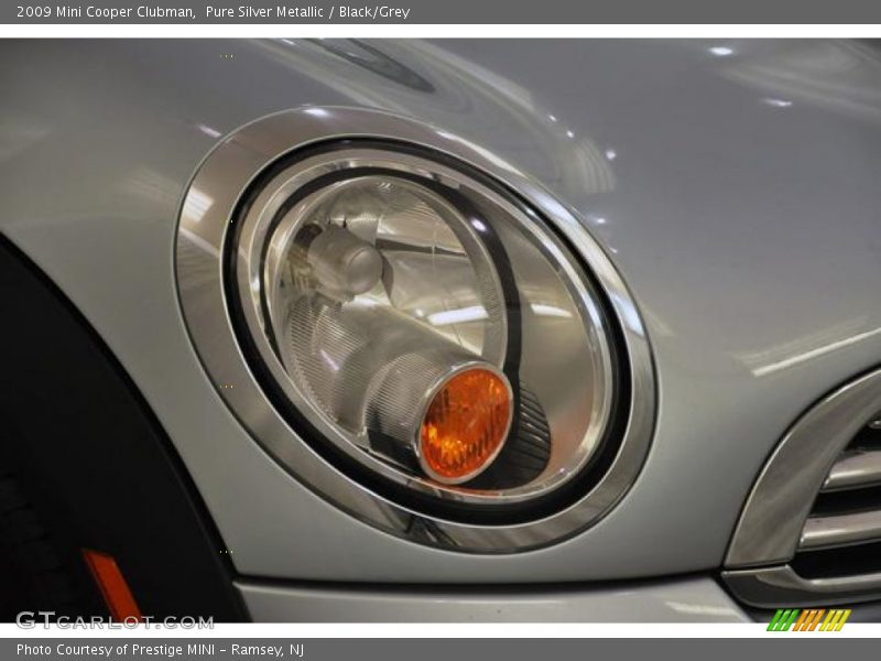 Pure Silver Metallic / Black/Grey 2009 Mini Cooper Clubman