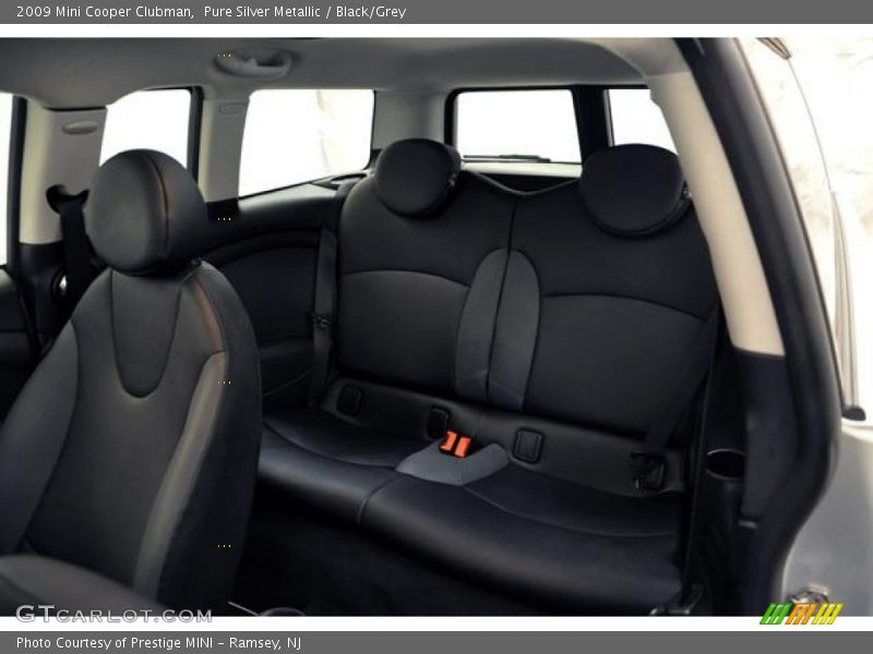 Pure Silver Metallic / Black/Grey 2009 Mini Cooper Clubman