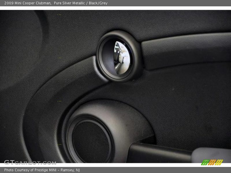 Pure Silver Metallic / Black/Grey 2009 Mini Cooper Clubman