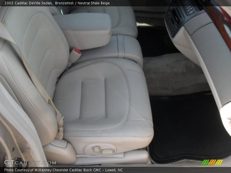 Bronzemist / Neutral Shale Beige 2003 Cadillac DeVille Sedan