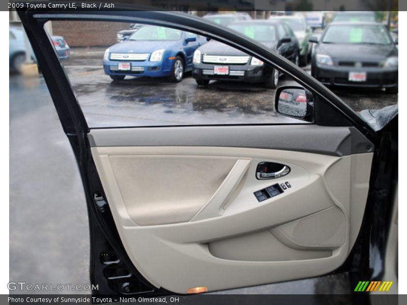Black / Ash 2009 Toyota Camry LE