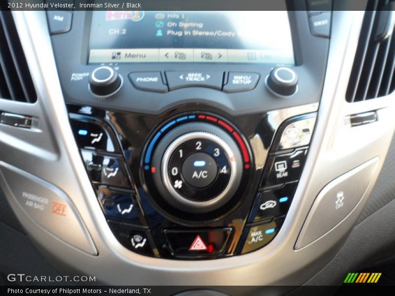 Controls of 2012 Veloster 