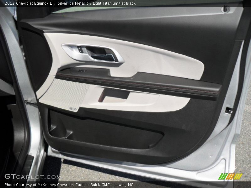 Silver Ice Metallic / Light Titanium/Jet Black 2012 Chevrolet Equinox LT