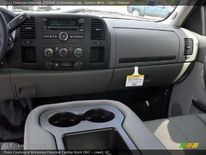 Dashboard of 2011 Silverado 2500HD LS Extended Cab