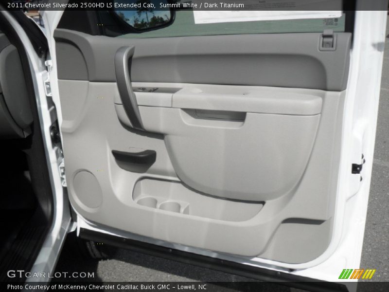 Door Panel of 2011 Silverado 2500HD LS Extended Cab