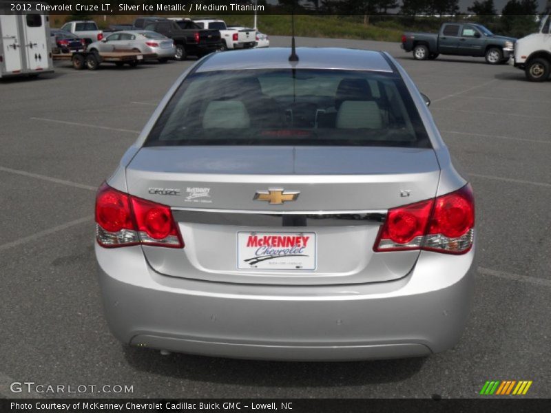 Silver Ice Metallic / Medium Titanium 2012 Chevrolet Cruze LT