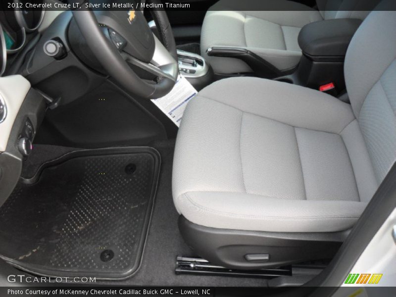 Silver Ice Metallic / Medium Titanium 2012 Chevrolet Cruze LT