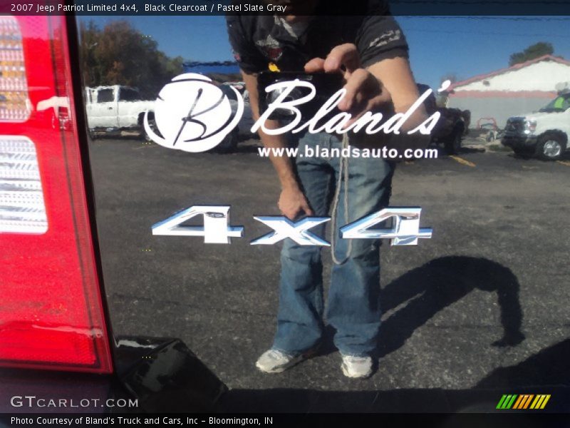 Black Clearcoat / Pastel Slate Gray 2007 Jeep Patriot Limited 4x4