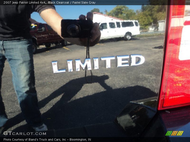 Black Clearcoat / Pastel Slate Gray 2007 Jeep Patriot Limited 4x4