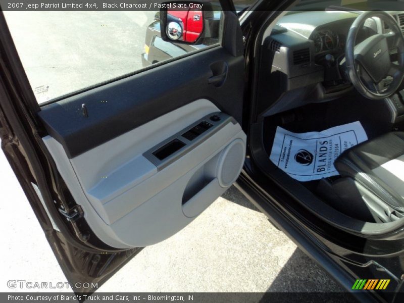 Black Clearcoat / Pastel Slate Gray 2007 Jeep Patriot Limited 4x4