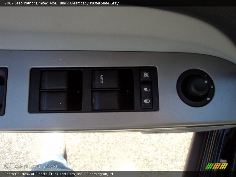 Black Clearcoat / Pastel Slate Gray 2007 Jeep Patriot Limited 4x4