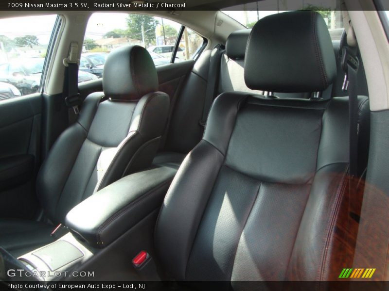 Radiant Silver Metallic / Charcoal 2009 Nissan Maxima 3.5 SV