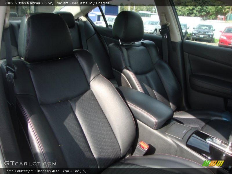Radiant Silver Metallic / Charcoal 2009 Nissan Maxima 3.5 SV