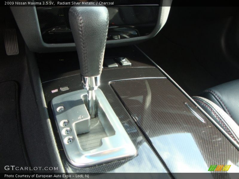 Radiant Silver Metallic / Charcoal 2009 Nissan Maxima 3.5 SV