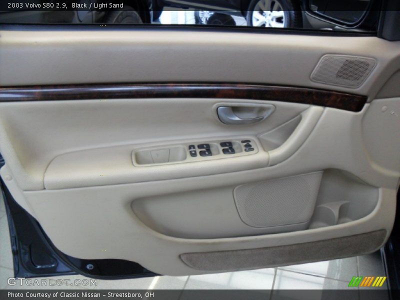 Black / Light Sand 2003 Volvo S80 2.9